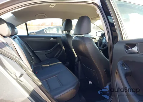 2014 Volkswagen Jetta 1.8T Se from USA, damaged, VIN 3VWD17AJ1EM315485